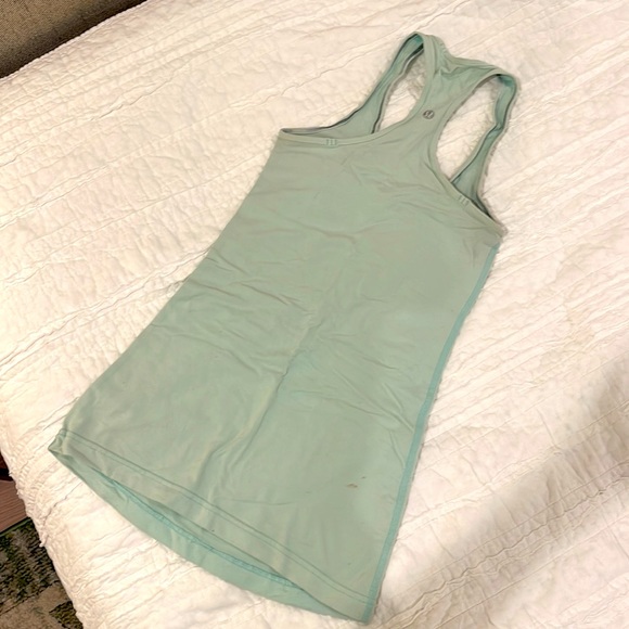 Lululemon Size 4 Workout Tank - Picture 2 of 2